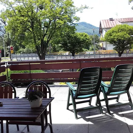 홈스테이 Klaudia Centrum 우스트론