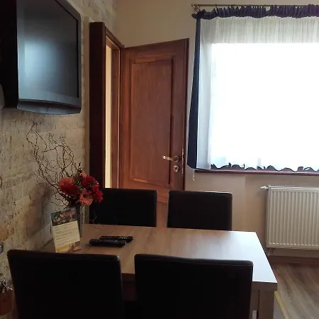 Klaudia Centrum Privatunterkunft *